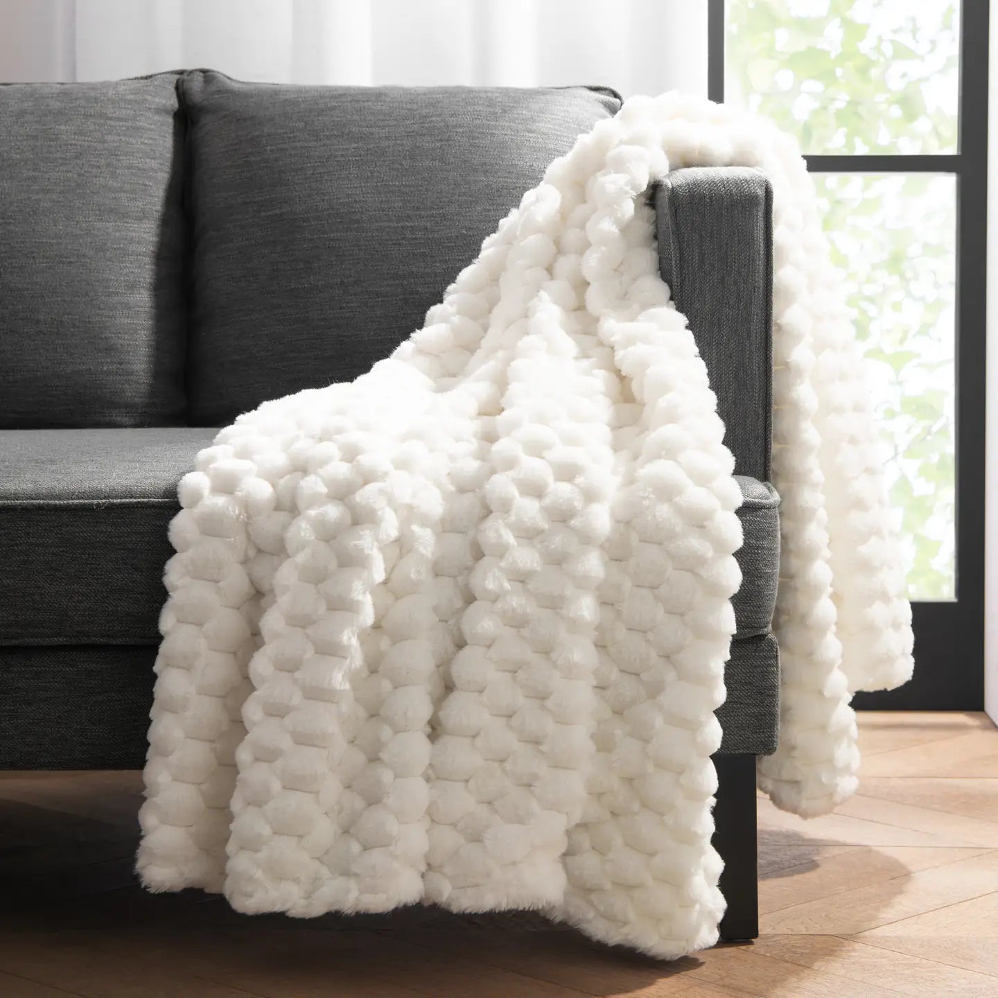 Cloud Weave Faux Fur Throw Blanket – Ivory